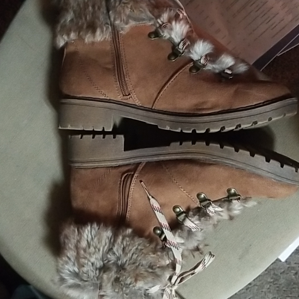 Winter boots - Picture 3 of 3
